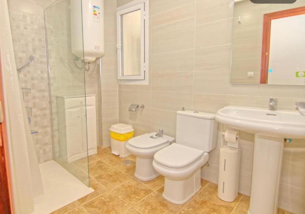 Low Cost Room Malaga Bagian luar foto